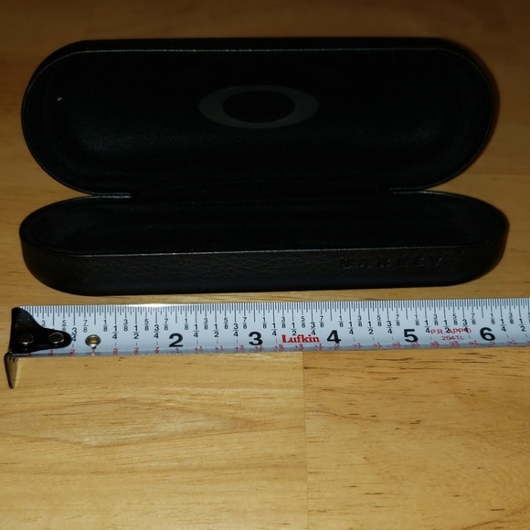 AUTHENTIC Oakley black glasses case - Picture 2 of 3